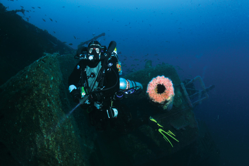 Diving the USS Burns, Fletcher Class Destroyer