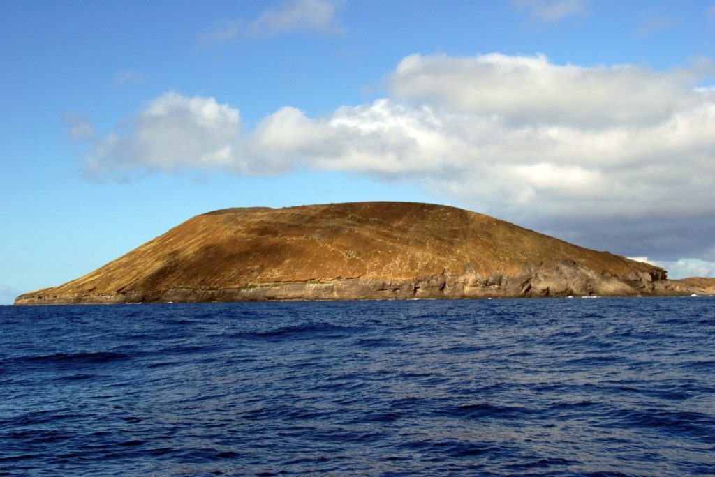The forbidden island of Ni’ihau from the water